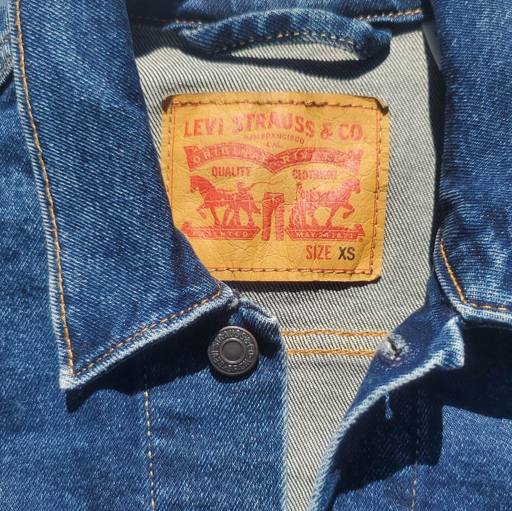 Men's Levi Strauss & Co Denim Jacket - Picture 2 of 5